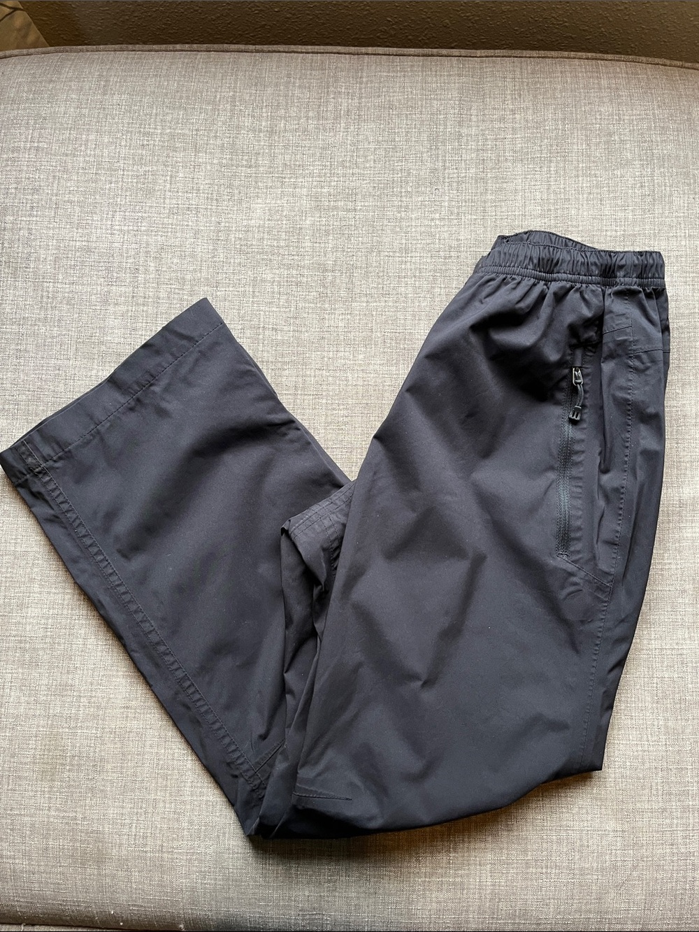 REI Black Outdoor Rain Pants Boy’s M 10-12